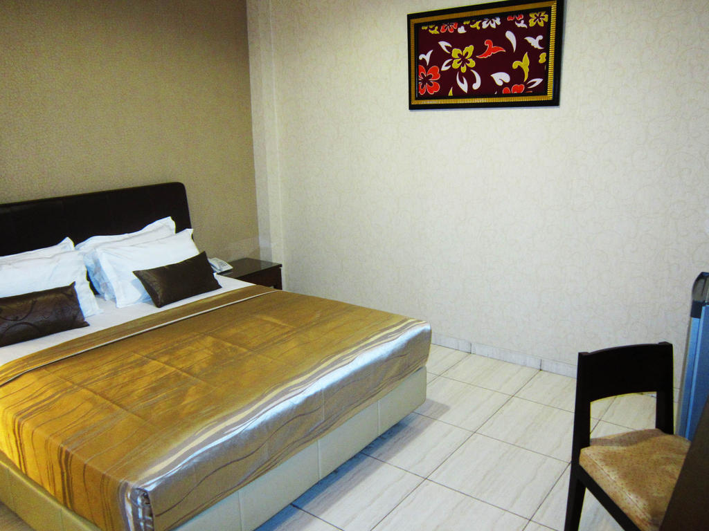 Hotel C3 スマラン 部屋 写真