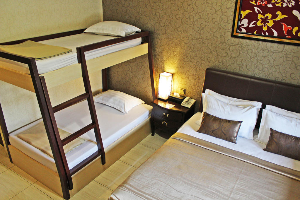 Hotel C3 スマラン 部屋 写真